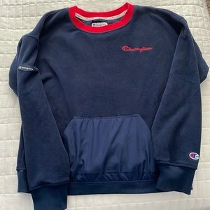 Women’s Champion sweatshirt